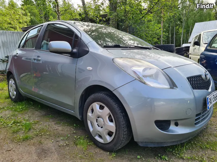 Säljes TOYOTA YARIS 1.3Vvti 5d Linea Sol