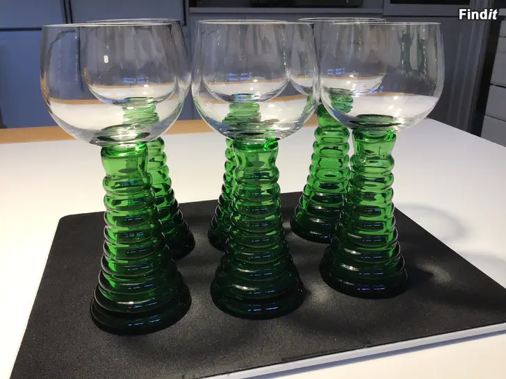 Säljes Vinglas remmare 6st vintage