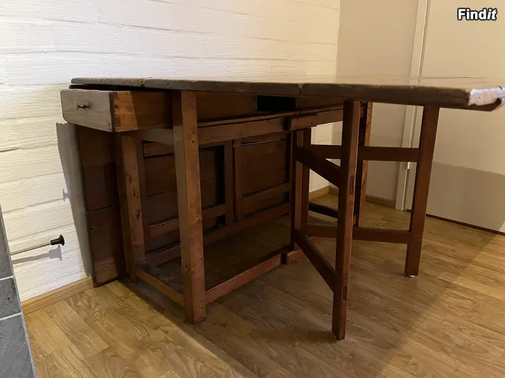 Säljes Stort klaffbord