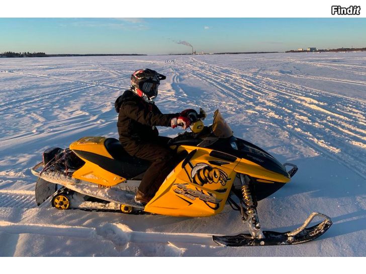 Säljes Ski-Doo MXZ 550F 2005