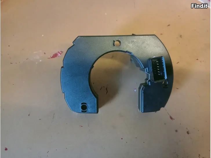Myydään MB E W211 monitoimikeskusen ohjain 0305459732
