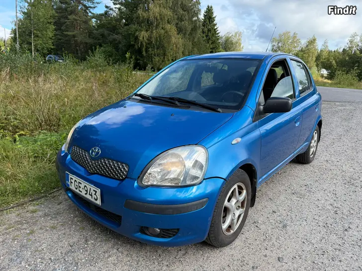 Säljes TOYOTA YARIS 1.3vvti 2003