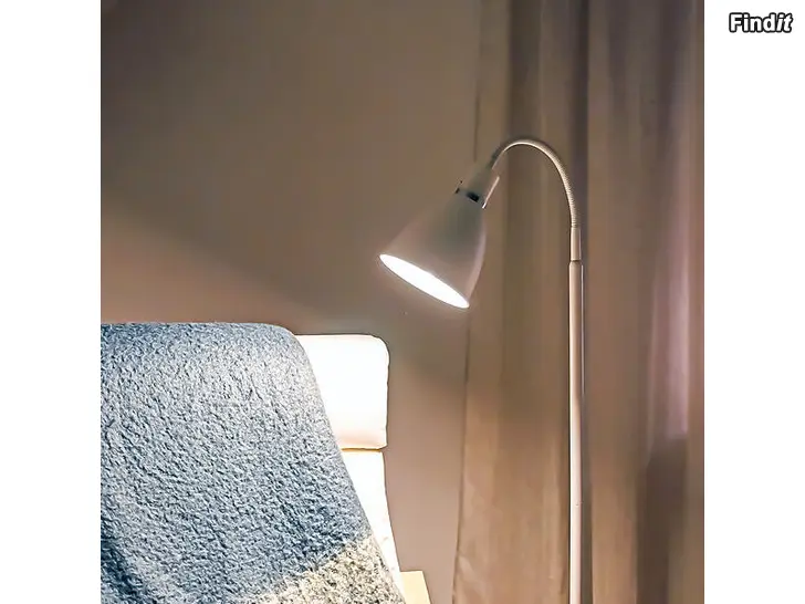 Säljes Aneta Idre valkoinen lattiavalaisin