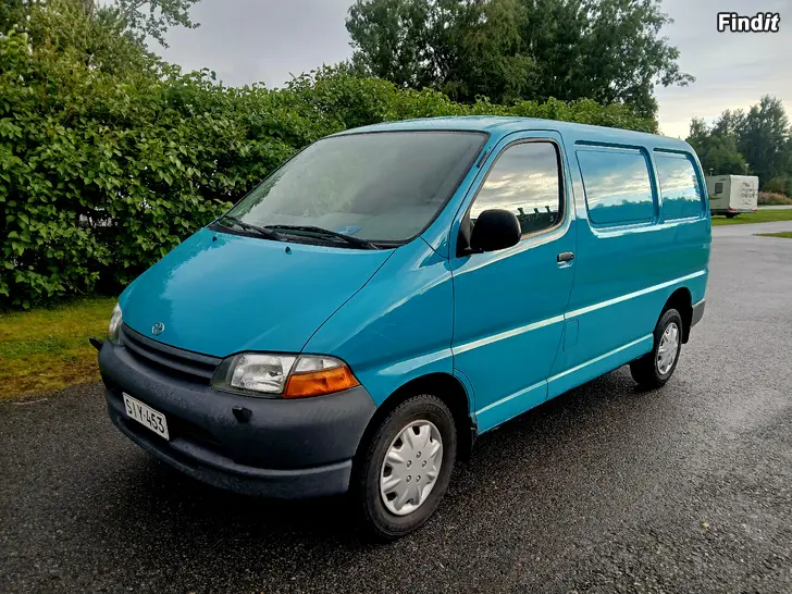 Myydään Toyota Hiace  Vm 2000 2.4D