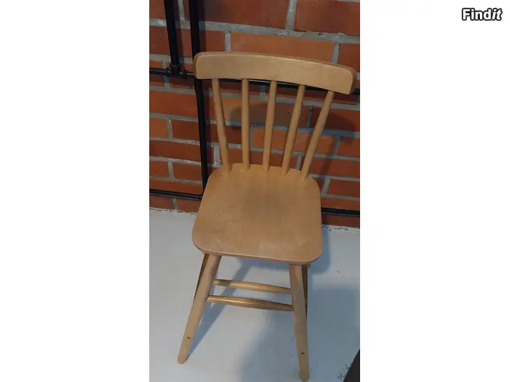 Säljes Junior pinnstol