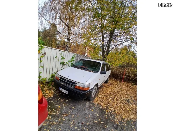 Myydään Chrysler voyager