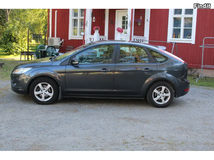 Myydään Ford Focus 1,6