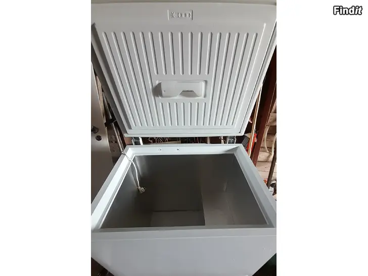 Säljes Frysbox 210 liter