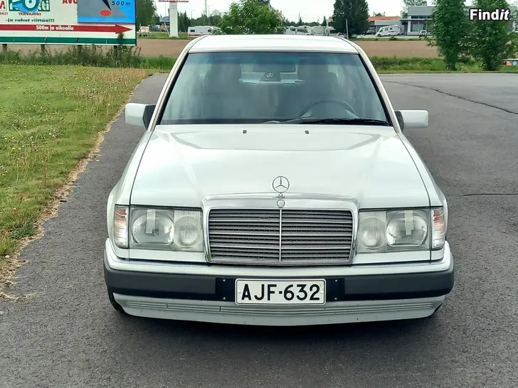 Myydään Mercedes-Benz 124 E 230 Bensa Autom.4-ov.ILMASTOITU/ MR-REKISTERÖITY