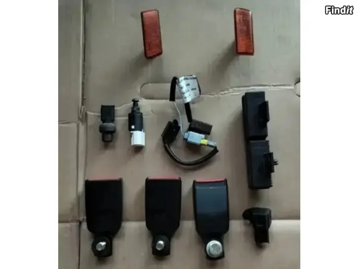 Myydään Bitron polttoainepumpunrele jarruvalokytkimenanturi ilmastoininpainekytkin