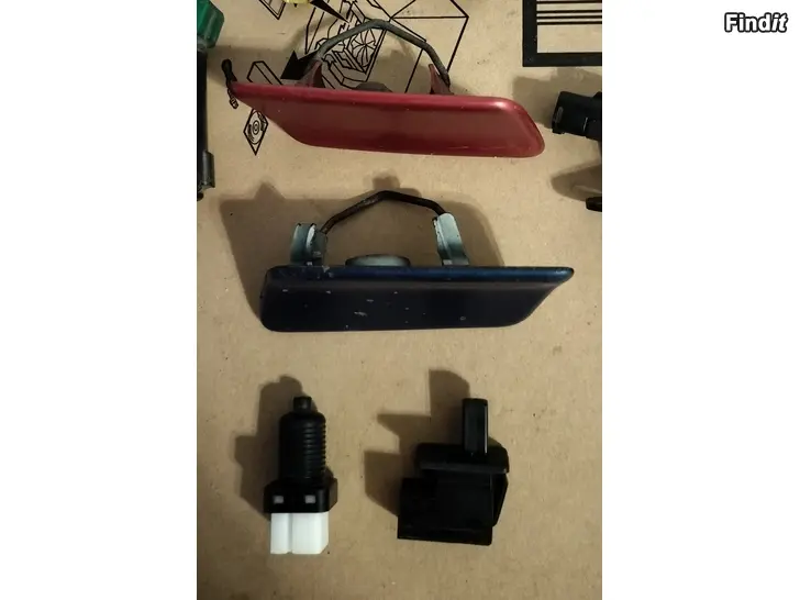 Myydään Osia ajopesurin kuppu