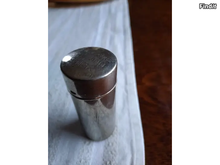 Myydään Amerikanskt ca 100 år gammalt rör-etui