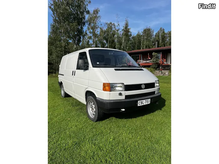 Myydään VW Transporter 2,4D 154TKM