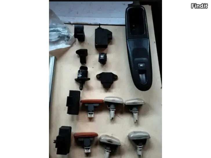 Myydään Bitron polttoainerele sivuvilkkut