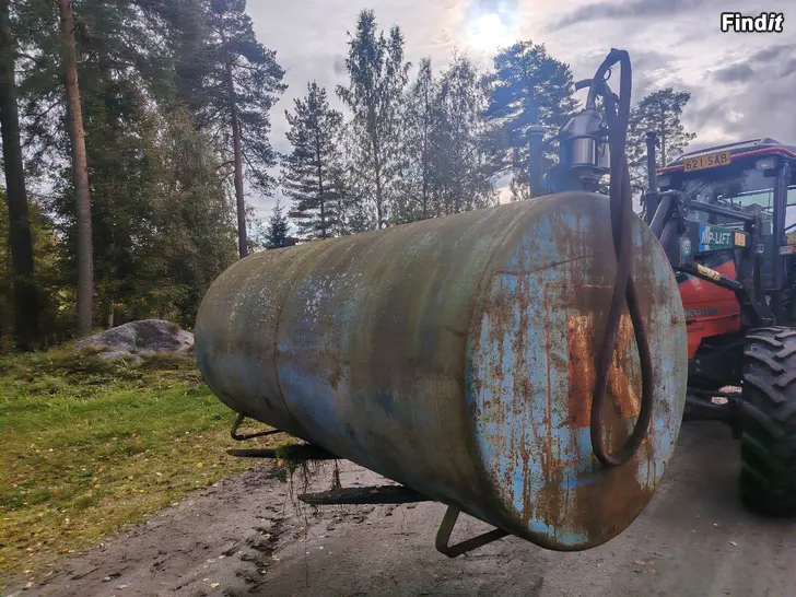 Säljes Farmartank 3000 L