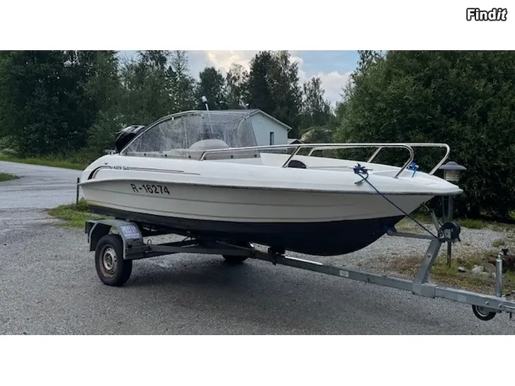 Säljes MV-Marin 4600 med Mercury 30 årsmodell 2024
