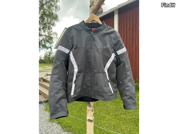 Säljes MC dräkt dam