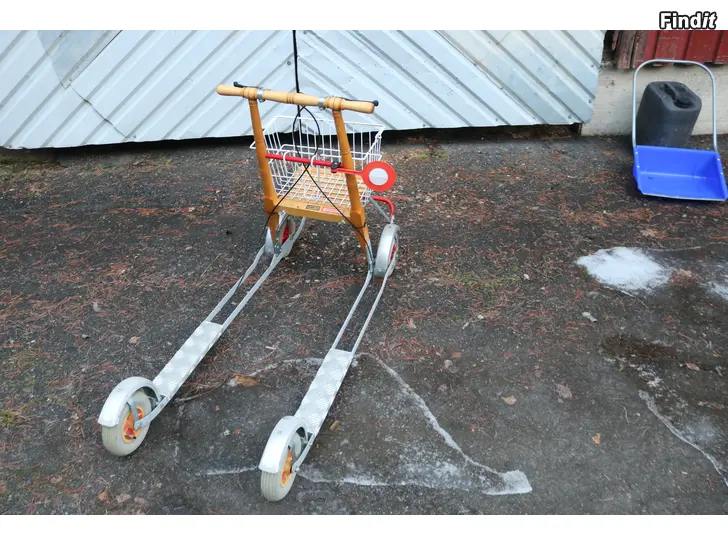 Säljes ESLA PYÖRÄKELKKA