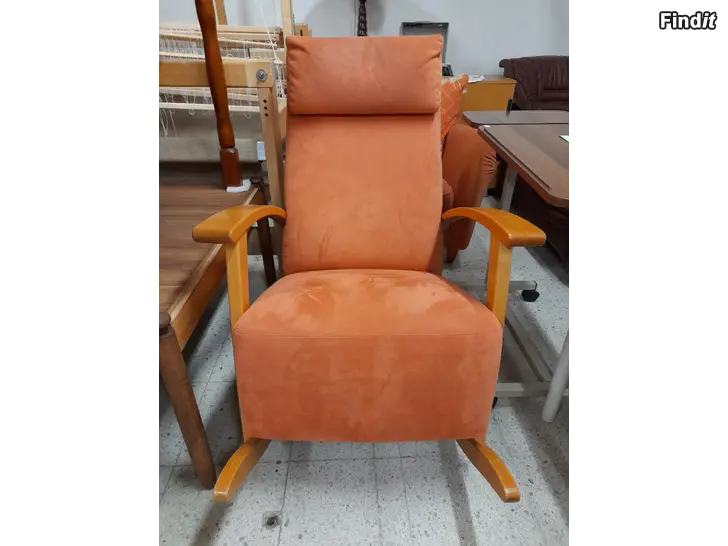 Säljes Gungstol med orange tyg