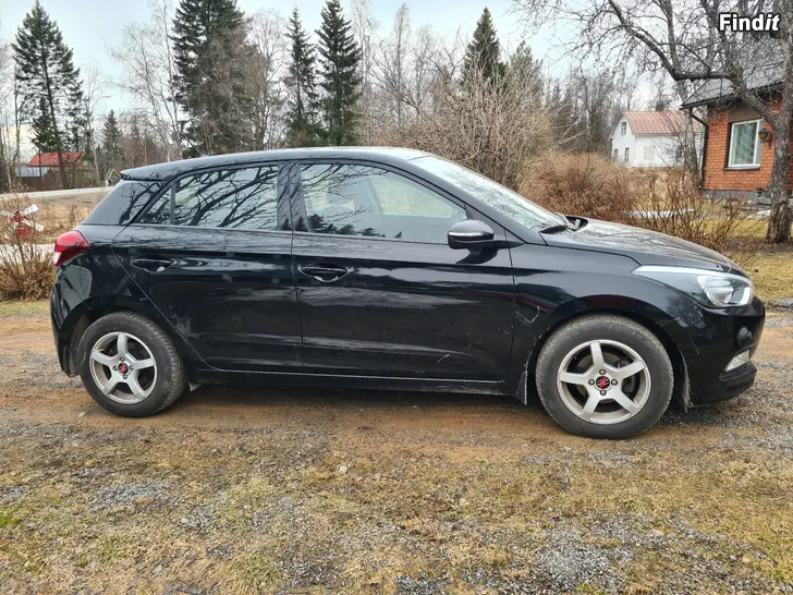 Säljes HYUNDAI i20 2018 VÄHÄN AJETTU