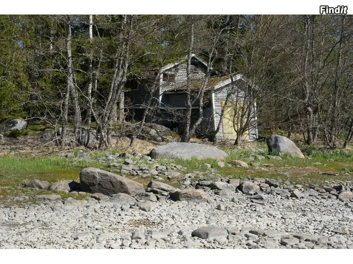 Säljes Fritidsstuga / strandstuga i Kaskö Viggören  vid havet, arrendetomt