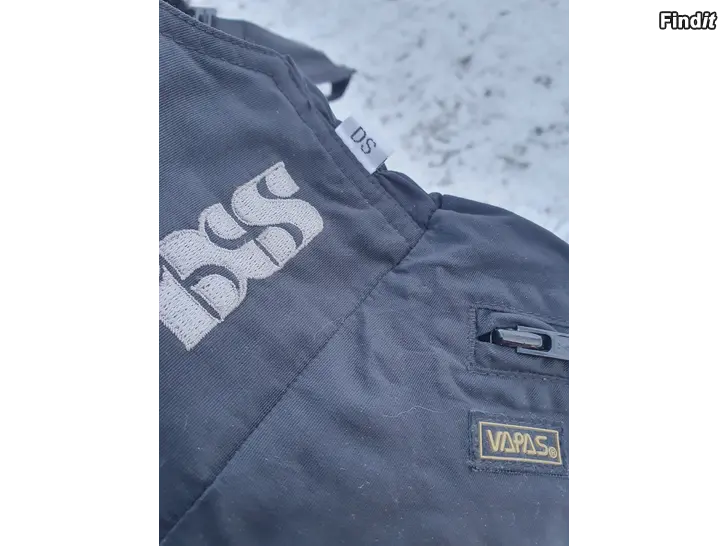 Säljes Mindre mc.snö skoter  byxor o hjälm