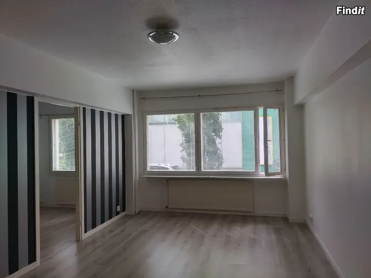 Vuokrataan 1h + keittiö  39 m2 Vaasan keskustassa