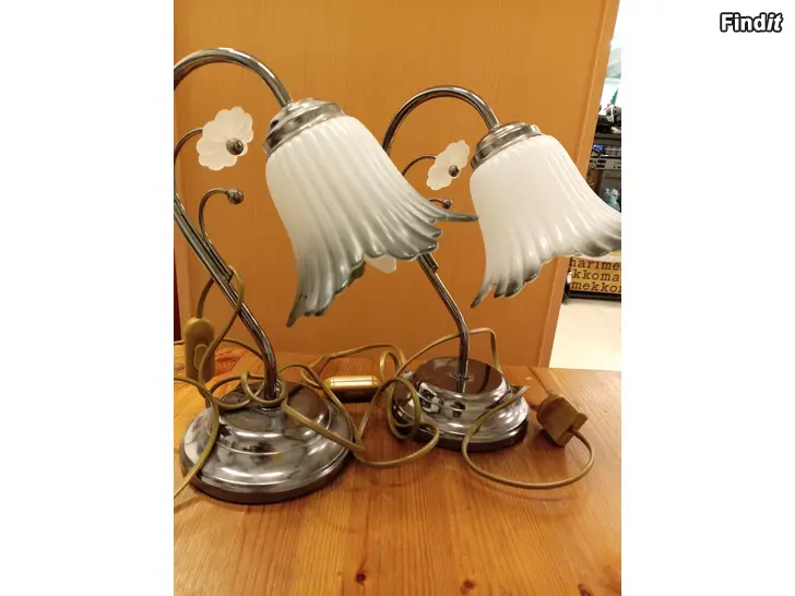 Myydään Stockmann pöytävalaisimet