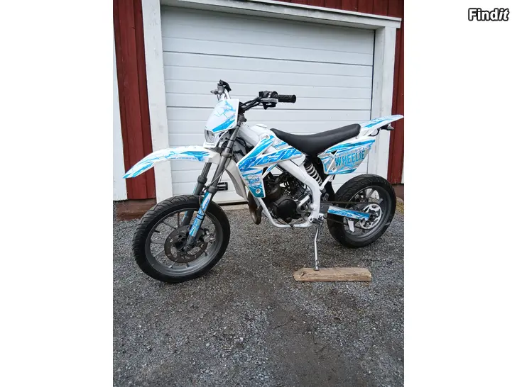 Myydään Rieju MRT 50