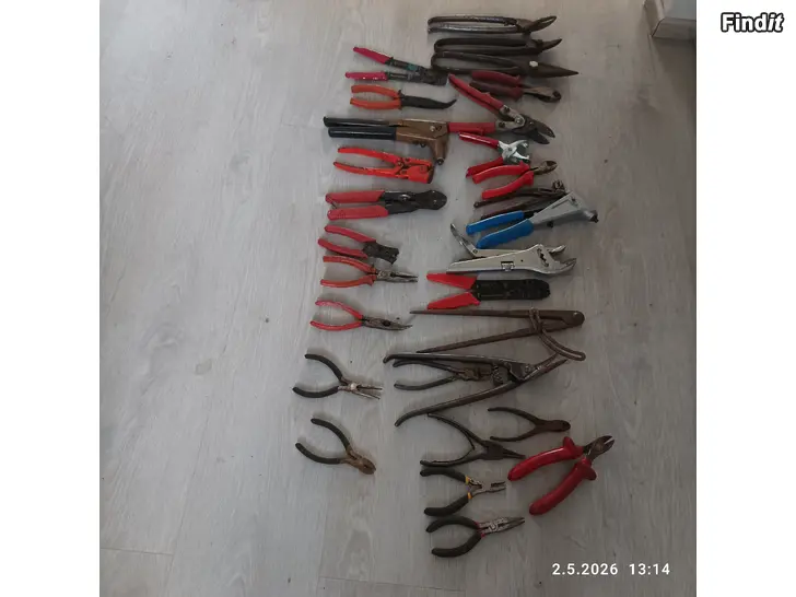 Myydään Pihtejä ym työkaluja