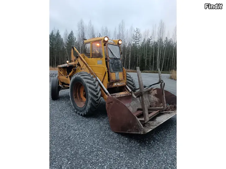 Säljes Volvo Bm 218 gårdsmakin