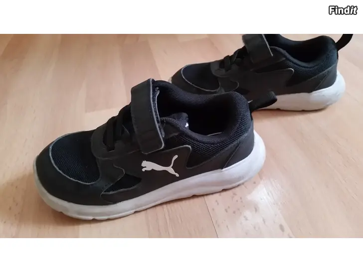 Myydään Puma Kinderfit mustat lasten kengät  koko 27 -hinta 6e