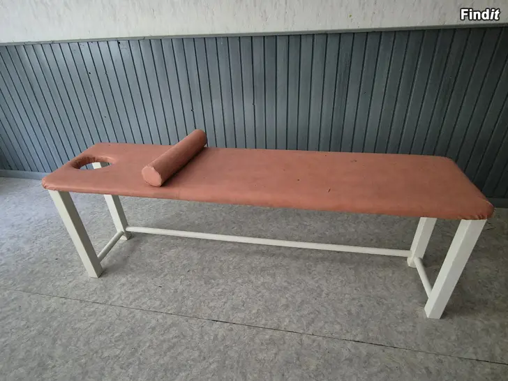 Säljes Massagebänk