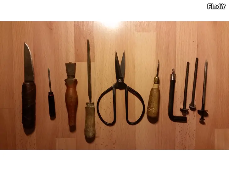 Myydään Vanhoja työkaluja 10e