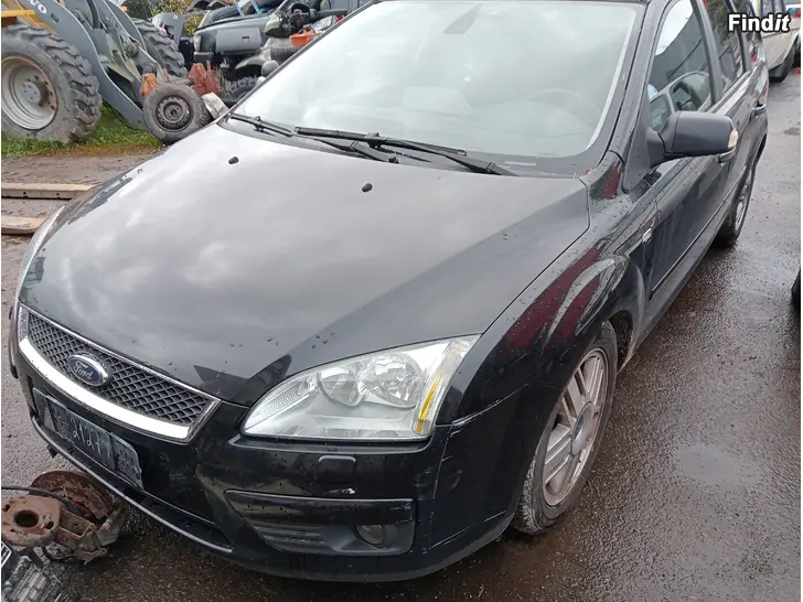 Myydään Ford Focus 1,6 Chia manuaali 2007 varaosina