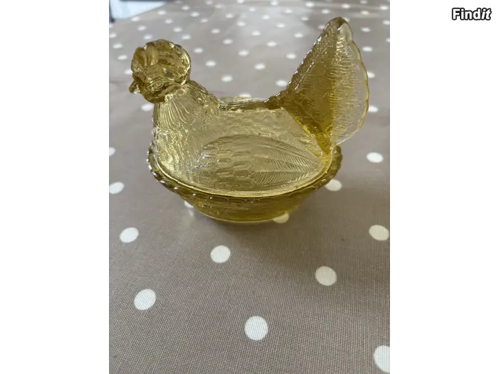 Säljes Påskhöna i glas