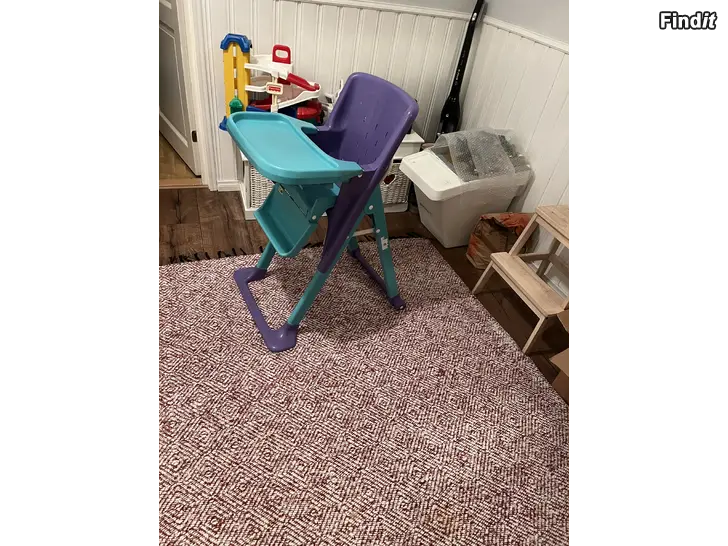 Myydään Syöttötuolit ja kiikut