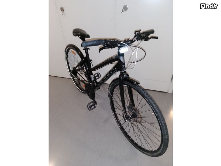 Myydään 28 Felt QX75 naisten hybridipyörä, 49 cm rungolla