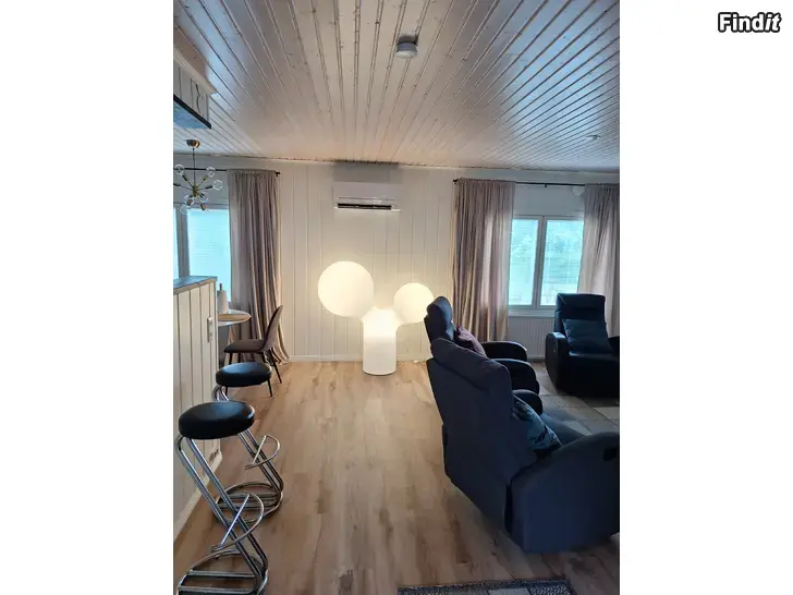 Vuokrataan 113 m2 remontoitu, kalustettu, hyvin varusteltu rivitalohuoneisto. Kirkkokatu 17 Kaskinen