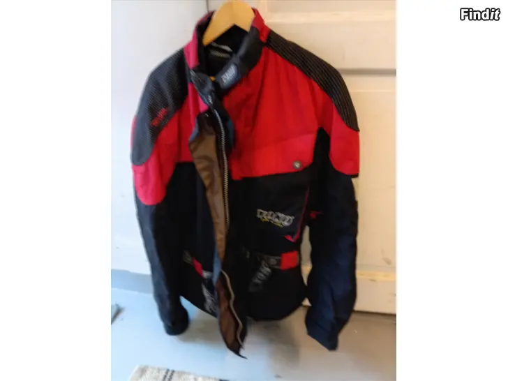 Myydään Ajotakkeja goretex