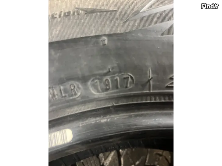 Säljes Däck 225/65 R17