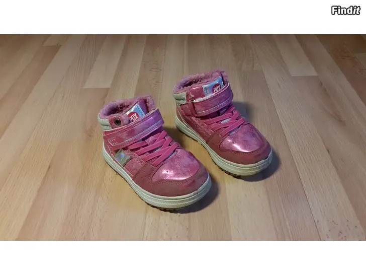 Myydään Pax So Rise Jr Metallic Pink koko 25 5e