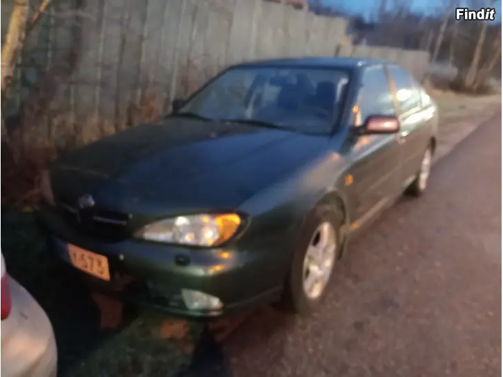 Myydään Nissan Primera 2001 1,8 manuaali varaosina
