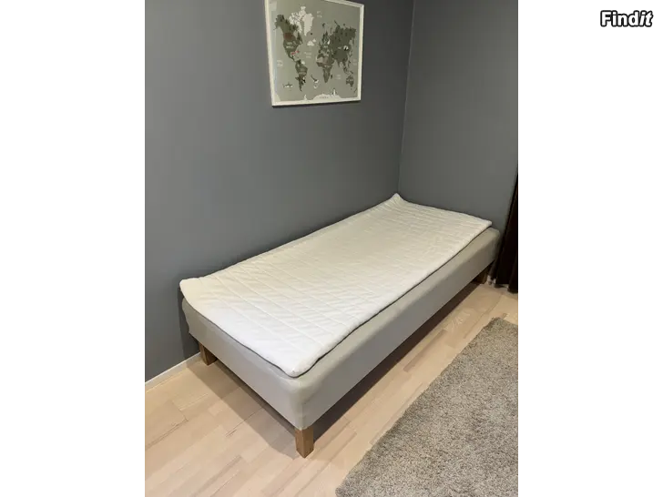 Säljes Ikea säng SNARUM 90x200 med madrass