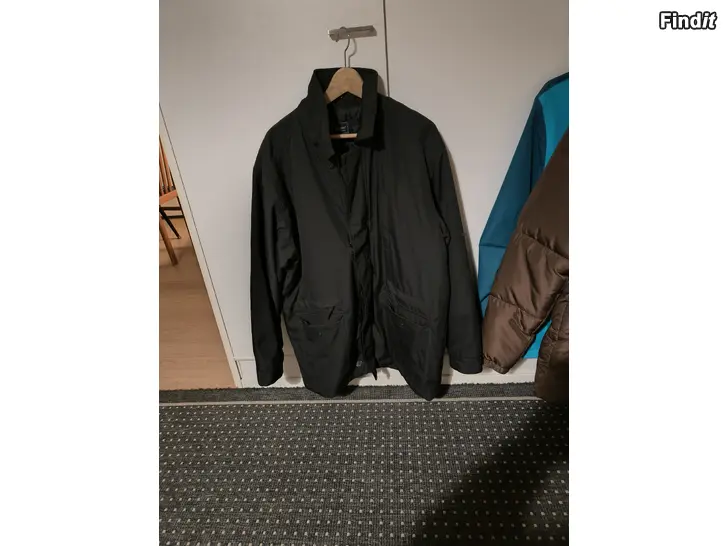 Myydään Uutta vastaava miesten talvitakki, Ostettu vaateliikkeestä, Merkki Diplom, Koko 52