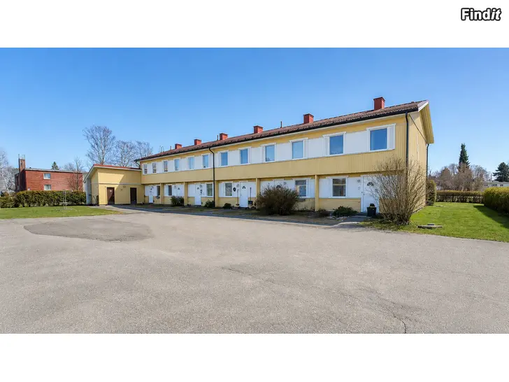 Säljes Radhuslägenhet 4r+k i Närpes centrum / Bäckvägen 2 bst 2 B
