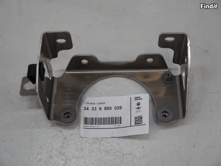 Myydään BMW 2 14-25 Active TourerA F45 vacuum pump holder 34336860028
