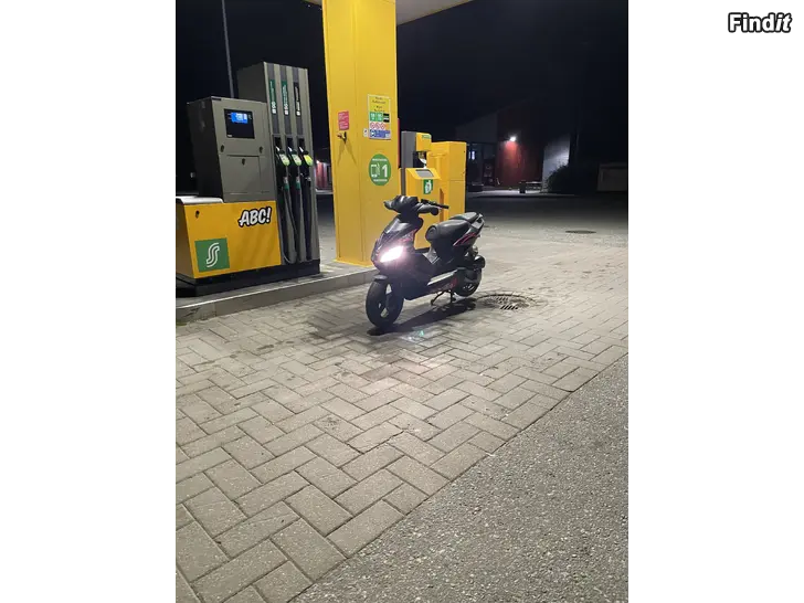 Säljes Aprilia sr 50cc