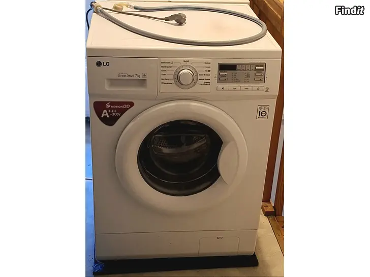 Myydään LG F14AW7 7 kg pyykinpesukone  täysin toimiva, uusi virtajohto + siirtopyörät hintaan 125