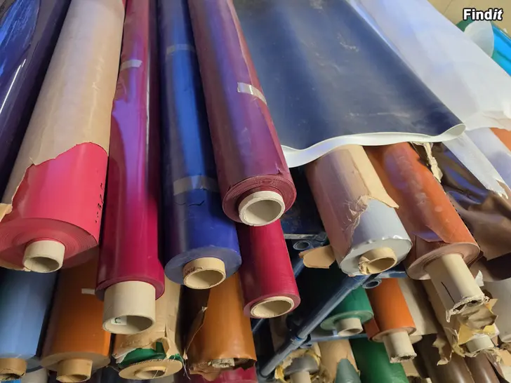 Myydään Plast på rulle och i ark stora mängder olika färger FÖR HALVASSIT